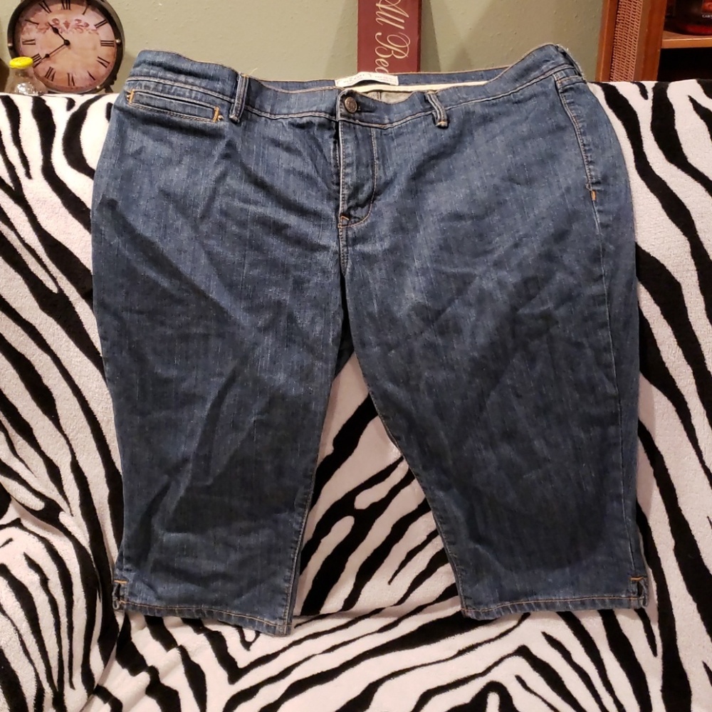 Old Navy knee length Denim capris